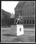 John Harvard Statue not John.