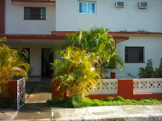 17olivera_front_s.jpg