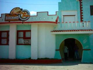 44cochinito_s.jpg