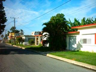 62mary-lay-39ave_s.JPG