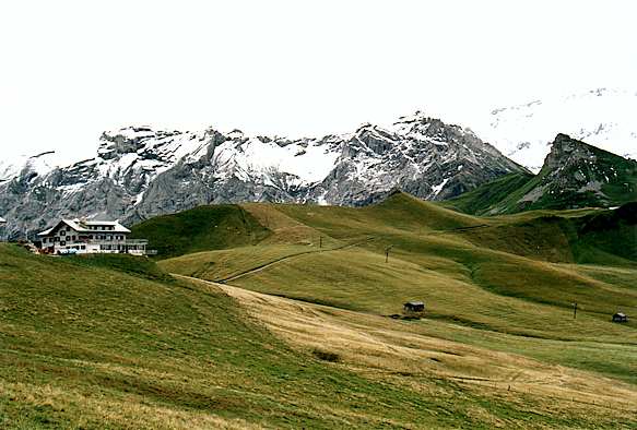 Hahnenmoos pass
