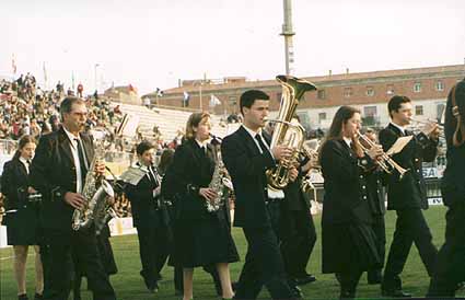 58music1.jpg (18453 bytes)