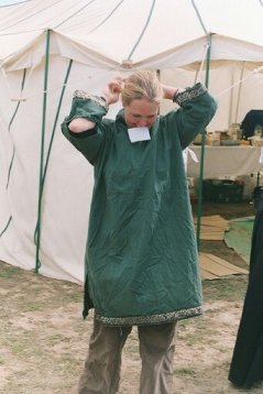 The ever sartorial Countess Portia Vincenzo, OL