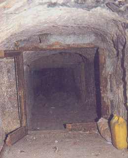 Interior del tunel de Vyse, en la c�mara de la reina.