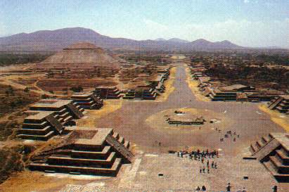 El grupo estelar de las Pl�yades parece constituir la clave astron�mica sobre la cual se plante� la orientaci�n de Teotihuac�n.