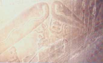 Representaciones de las enigm�ticas bombillas de Dendera