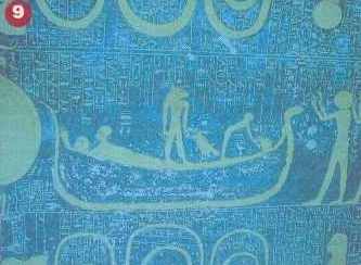 La barca solar rodeada de estrellas.