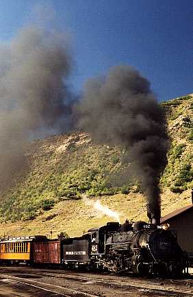 The DSNGRR leaves Durango