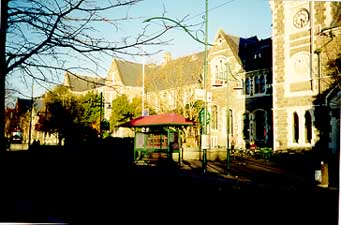 christchurch.jpg (24278 bytes)