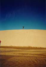 dunes1.jpg (5942 bytes)