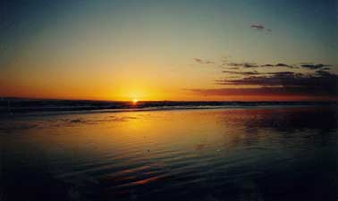 sunset.jpg (8636 bytes)
