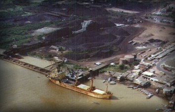 Porto de Embarque de Mangans em Santana - Foto ICOMI