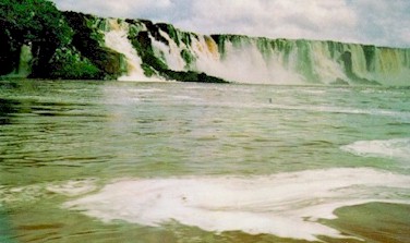 Cachoeira de Santo Ant�nio - Rio Jari - Foto Paulo Uch�a