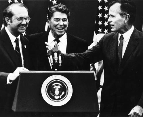 Phil Gramm with Reagan and Bush