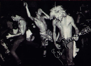 ACUSSED ao vivo e hist�rico em 84.
