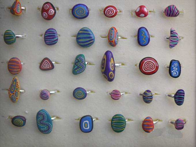 A selection of rings by Chen Tal.   Prices from &euro;5 to 10, please email Chen for more details