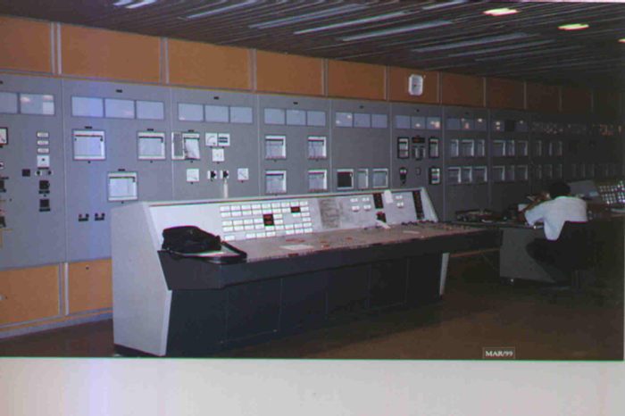 CONTROLE.JPG (215693 bytes)