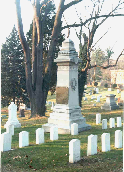 MemorialUDC.jpg (247429 bytes)