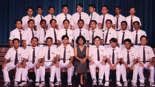 4E2