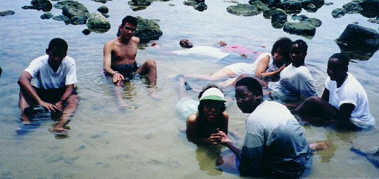 Our little wading pool, with sea ants in we pants!!!!