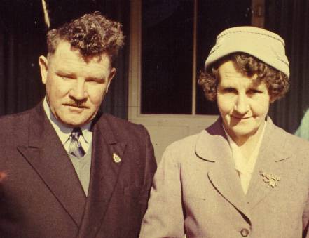Borthwick (Ray) and Thelma Topperwien