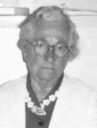 Zella May Topperwien