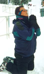 pray.JPG (12045 bytes)