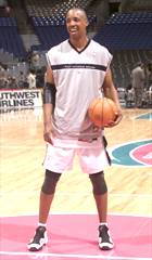 Sean Elliott durante il riscaldamento