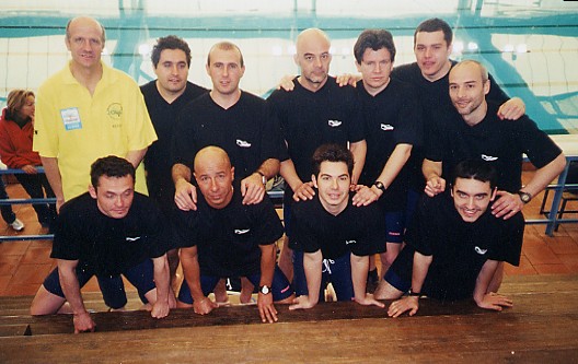 AV2001-men.jpg (63775 byte)