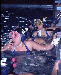 partenza ragazze.jpg (25356 byte)