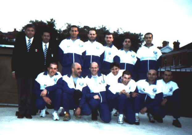 team2000.JPG (46829 byte)