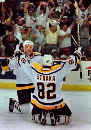 STRAKA GOAL