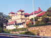 coolhouse.jpg (259214 bytes)