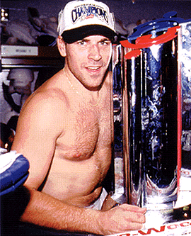 DougWeightwithoutShirt.gif (78674 bytes)
