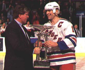 MessierandthePresidentsTrophy.jpg (19759 bytes)