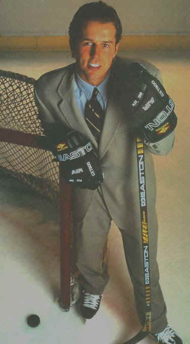 Modano2.bmp (767094 bytes)