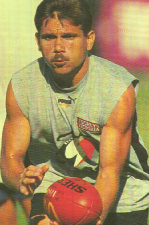 mitch2.jpg (50863 bytes)