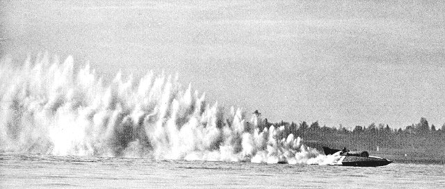 Hawaii Kai III, with Jack Regas, November 1957, setting her speed record.
