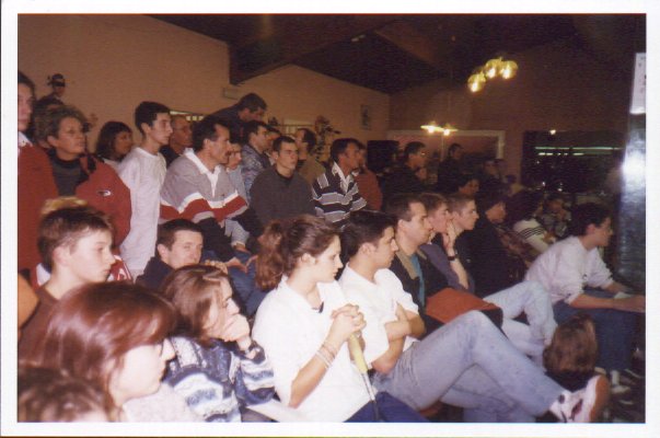 foule.jpg (50345 octets)