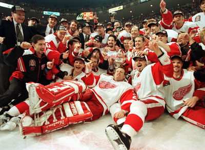 Team Picture on Ice