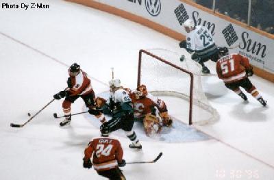 Sharks vs Flames