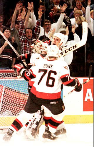 sens clinch!
