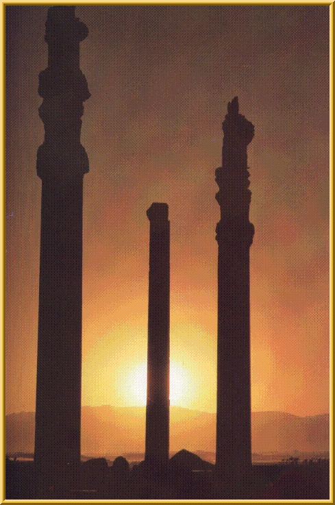 persepolis3.jpg (347915 bytes)
