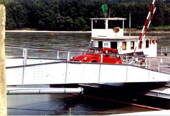 Mit der Rollf&auml;hre &uuml;ber die Donau