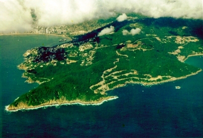 Acapulco1.jpg (121284 bytes)