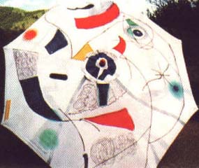 Miro in Red and Blue