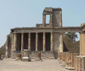 Basilica/judge's seating