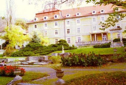 Mail�th Castle in T�r�kb�lint