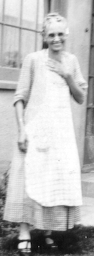 auntbelle.gif (24055 bytes)