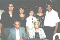Dani, Leah, Benji, Ellie and Michael Goldstein with Toby and Haim (1995)